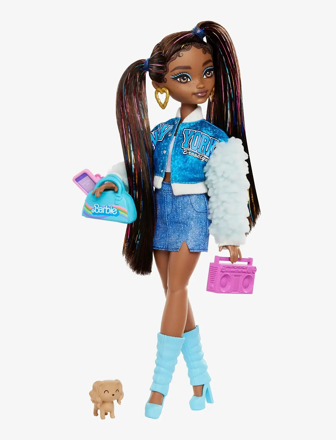 Barbie - Dream Besties “Brooklyn” Fashion Doll with 8 Video & Music Themed Accessories - dockor - multicolor - 4