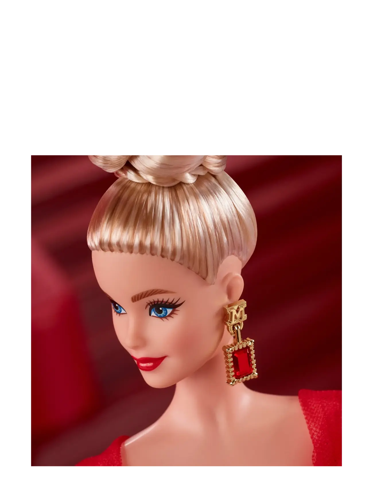 Barbie - Signature Collectible Doll for Mattel 80th Anniversary, Glittery Red Tulle Gown, Blonde Hair - dúkkur - multi color - 3