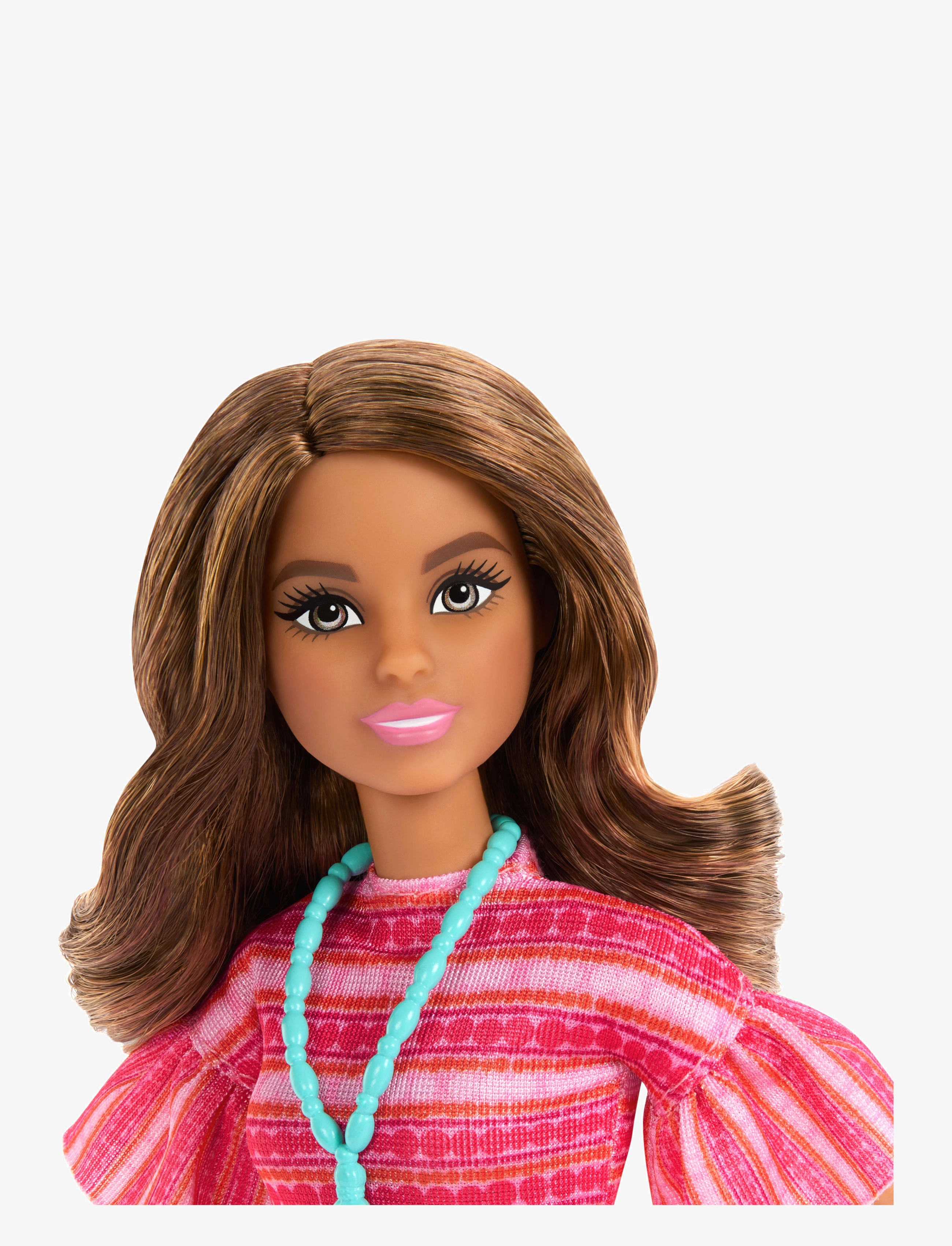 Barbie - and Teresa Recipe for Friendship Teresa Fashion Doll in Signature Outfit with Accessories - dúkkur - multi color - 1