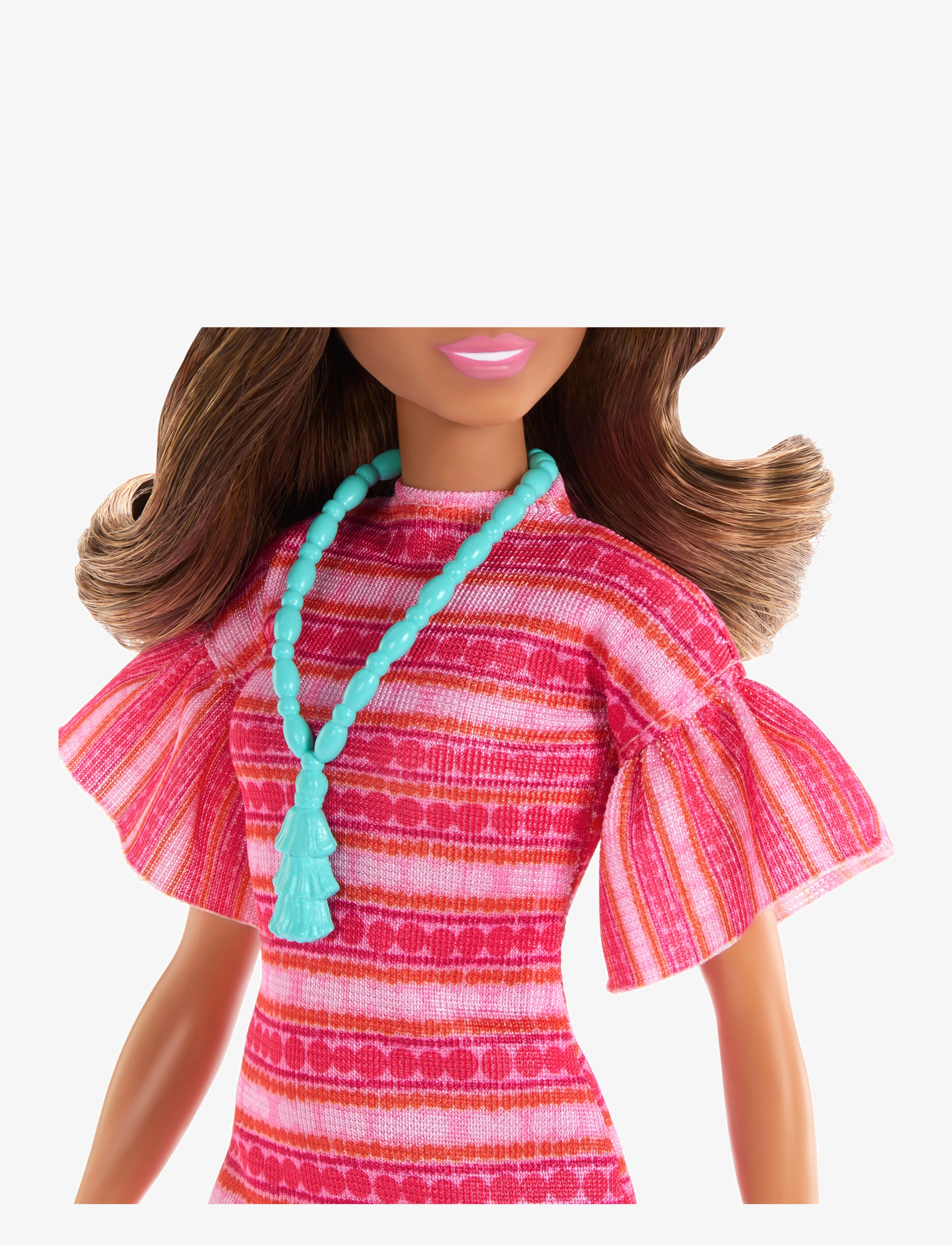 Barbie - and Teresa Recipe for Friendship Teresa Fashion Doll in Signature Outfit with Accessories - dúkkur - multi color - 2