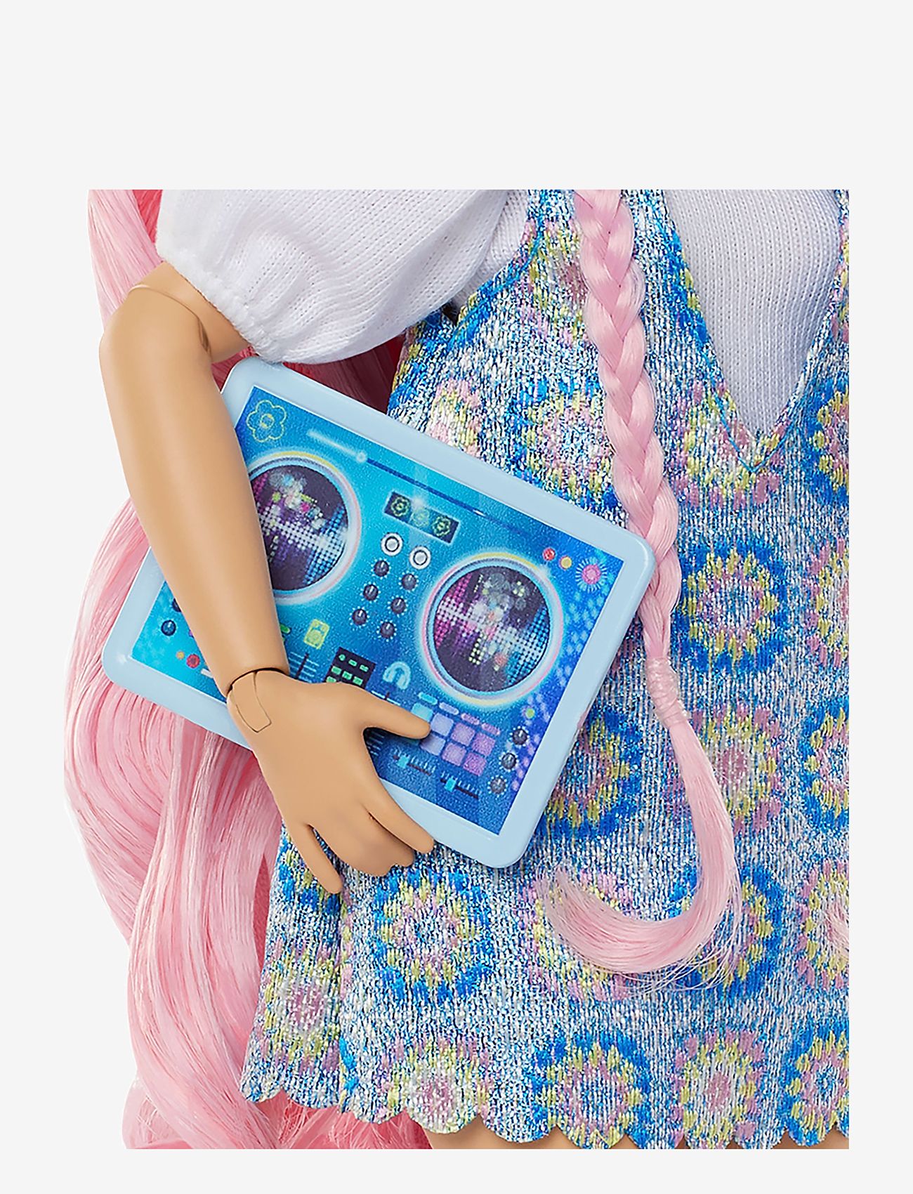 Barbie - Dream Besties Daisy Jean Fashion Doll with 9 DJ & Music Themed Accessories - dukker - multi color - 4