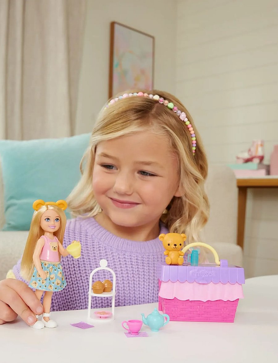 Barbie - Chelsea Family & Friends Club Pop-Up Tea Party Playset with Small Doll & 10+ Accessories - spiel-sets - multicolor - 0