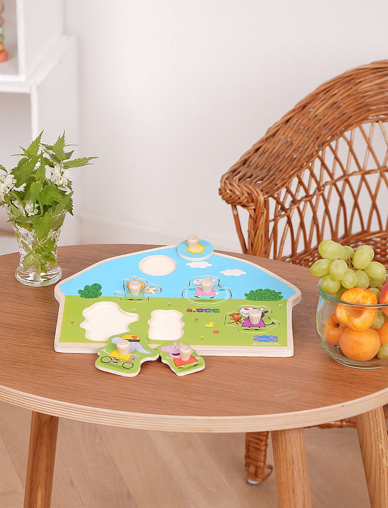 Barbo Toys - Peppa Pig Wooden knob puzzle Playground - holzpuzzles - multiple color - 3
