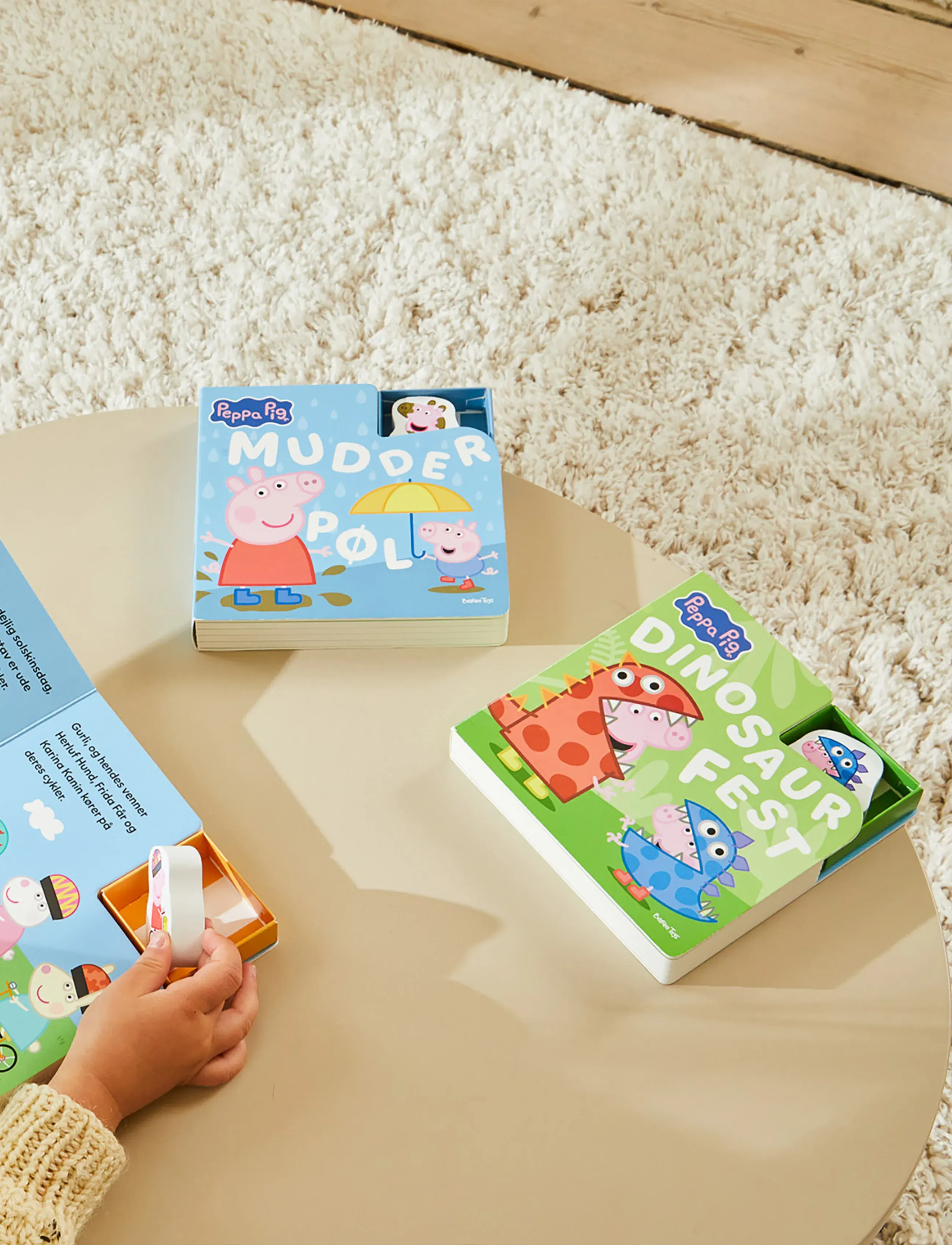 Peppa Pig - Gurli Gris Bog 1 Figure - Dino Fest (DK) - livres pour enfants - 1016 - 5