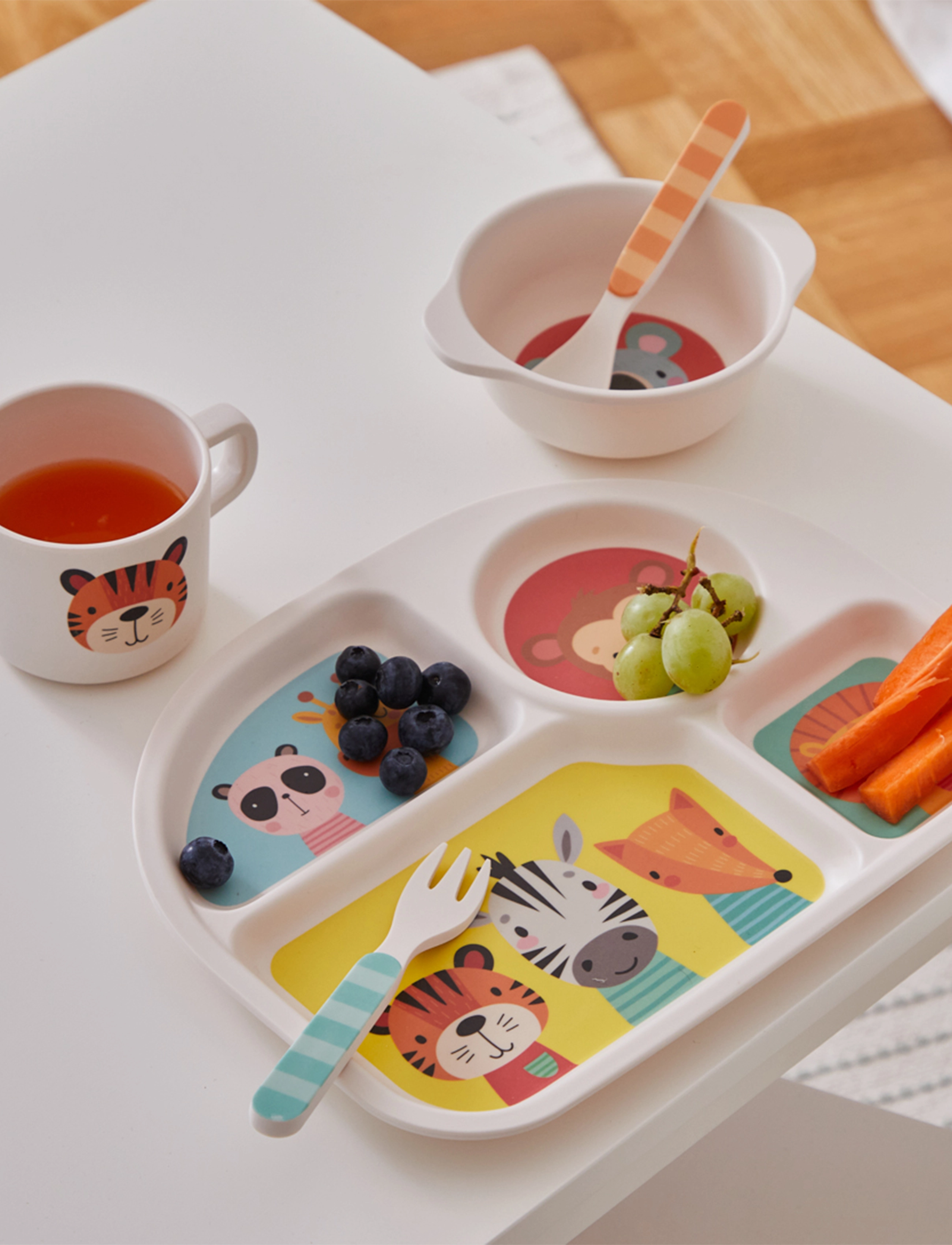 Barbo Legetøj Safari Friends 5 Pcs Colourful Mealtime Set, One Size, Multi/patterned, Måltid > Middagssæt, Børn
