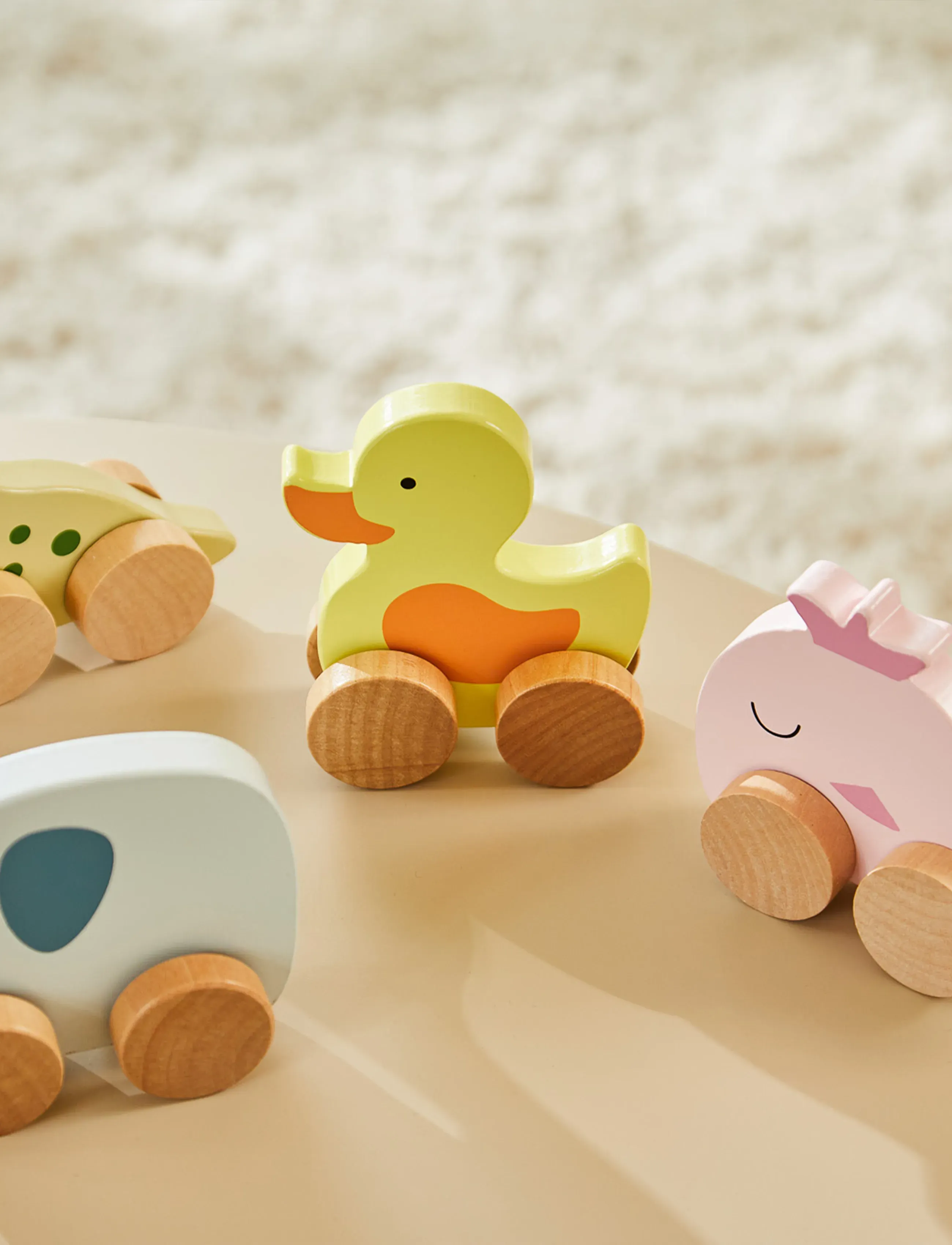 Barbo Toys Wooden Duck On Wheel, Børn, Træfigur, Gul, Str: ONE SIZE
