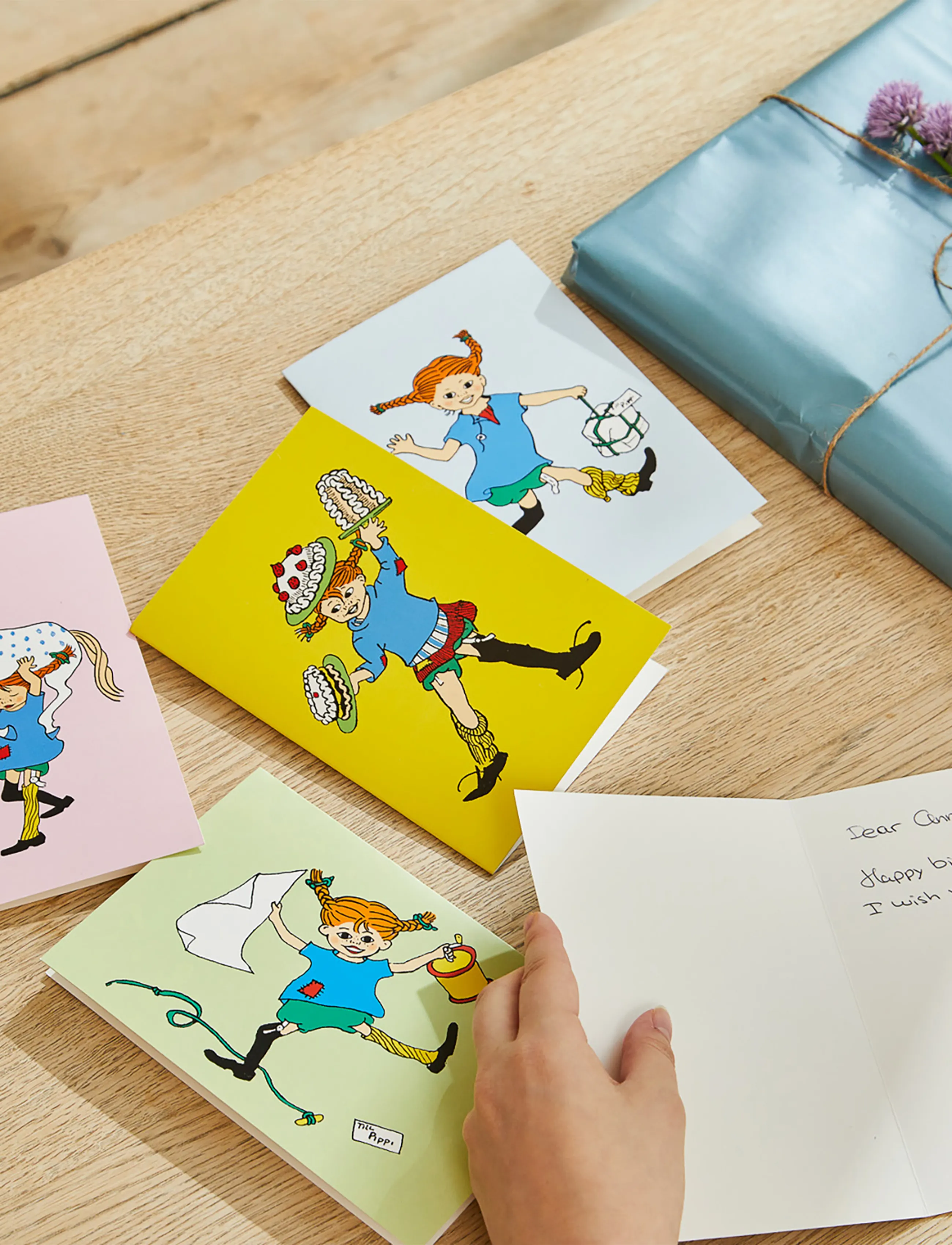 Pippi Langstrumpf - Pippi - Greeting Card w. Envelope - Pink - postkarten - pink - 3
