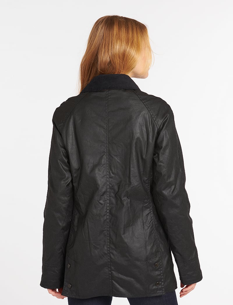Barbour - Barbour Beadnell Wax Jacket - frühlingsjacken - black - 4