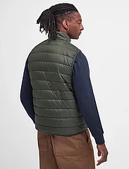 Barbour - Barbour Bretby Gilet - spring jackets - olive - 8