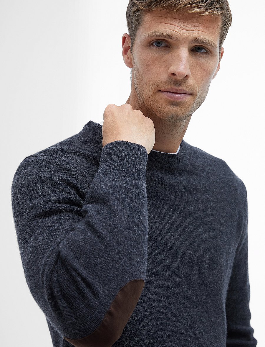 Barbour - Barbour Essential Patch Crew Neck Sweater - Ümmarguse kaelusega kudumid - charcoal - 4