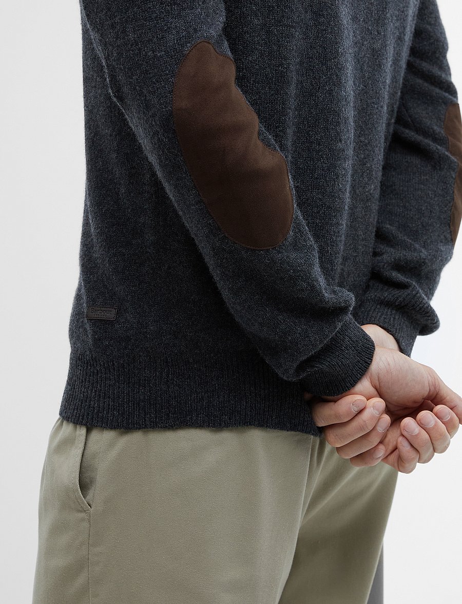 Barbour - Barbour Essential Patch Crew Neck Sweater - Ümmarguse kaelusega kudumid - charcoal - 5