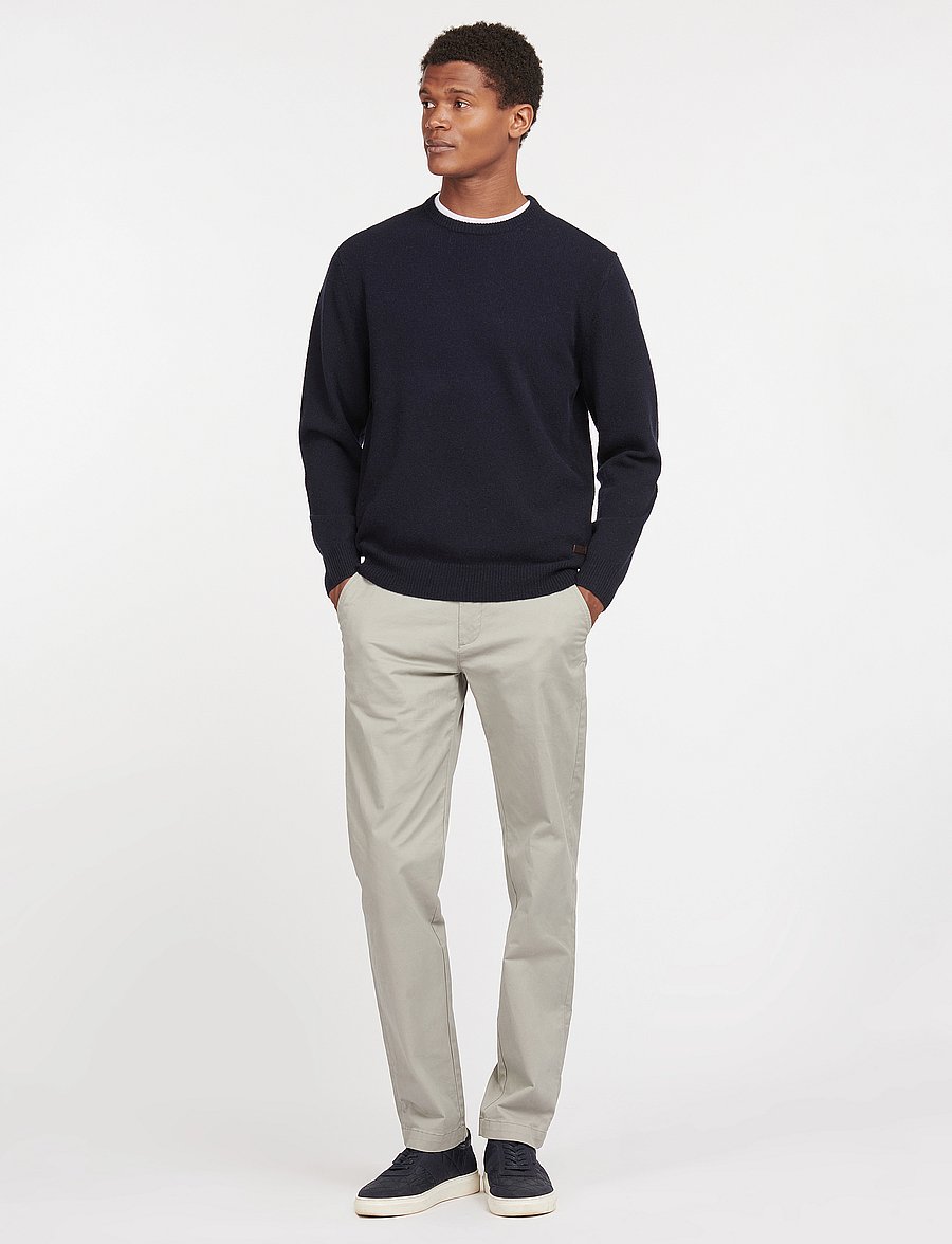 Barbour - Barbour Essential Patch Crew Neck Sweater - Ümmarguse kaelusega kudumid - navy - 4