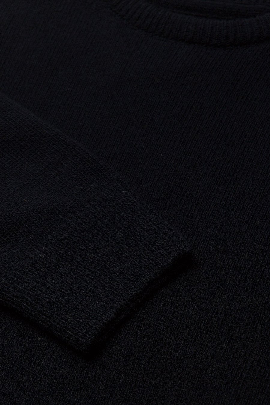 Barbour - Barbour Essential Patch Crew Neck Sweater - Ümmarguse kaelusega kudumid - navy - 5