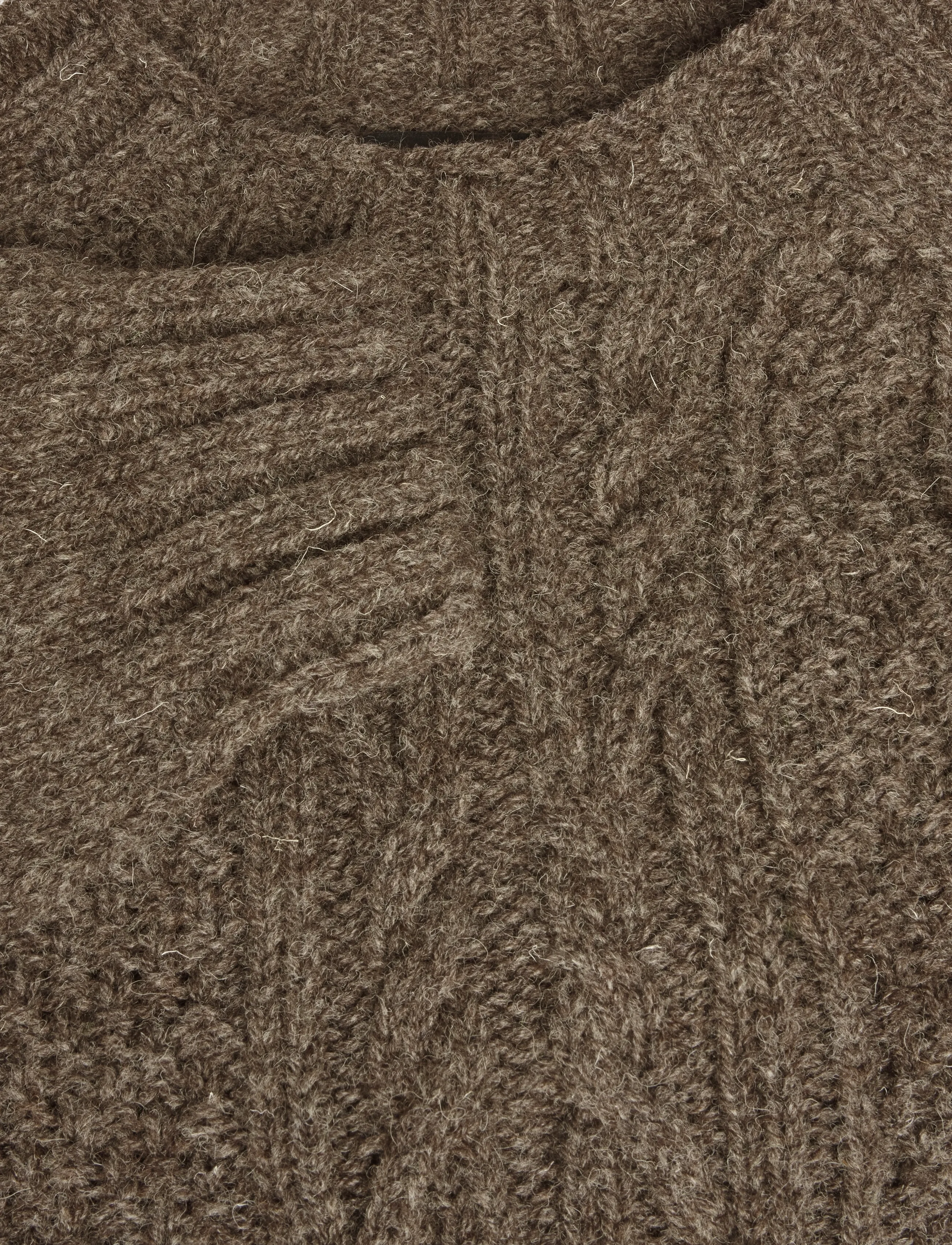 Barbour - Barbour Scottish Made Natural Yarn Cable Crew - medium brown - 2