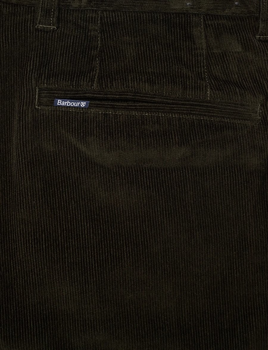 Barbour - Barbour Stretch Cord Tailored Fit Trouser - freizeithosen - green - 4