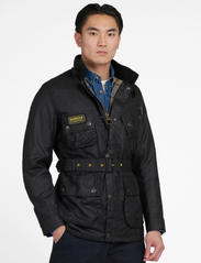 Barbour - Barbour International Slim International Wax Jacket - light jackets - black - 0