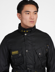 Barbour - Barbour International Slim International Wax Jacket - vestes légères use default - black - 6