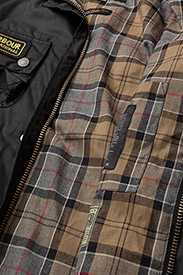 Barbour - Barbour International Slim International Wax Jacket - vestes légères use default - black - 11