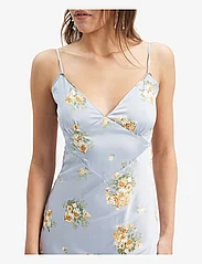 Bardot - MALINDA SLIP DRESS - sukienki na ramiączkach - baby blue floral - 5
