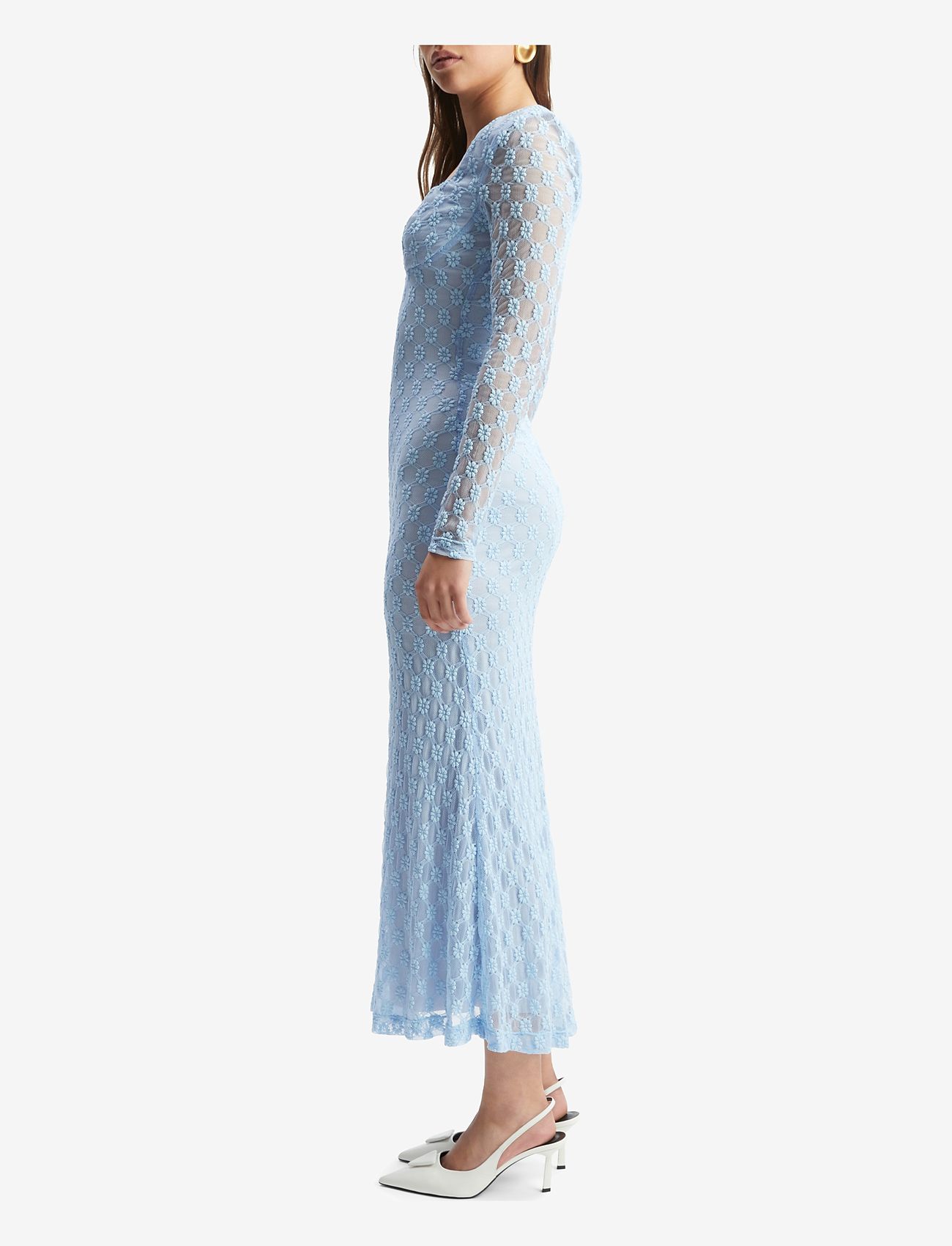 Bardot - ADONI LACE MIDI DRESS - pitskleidid - cornflower - 3