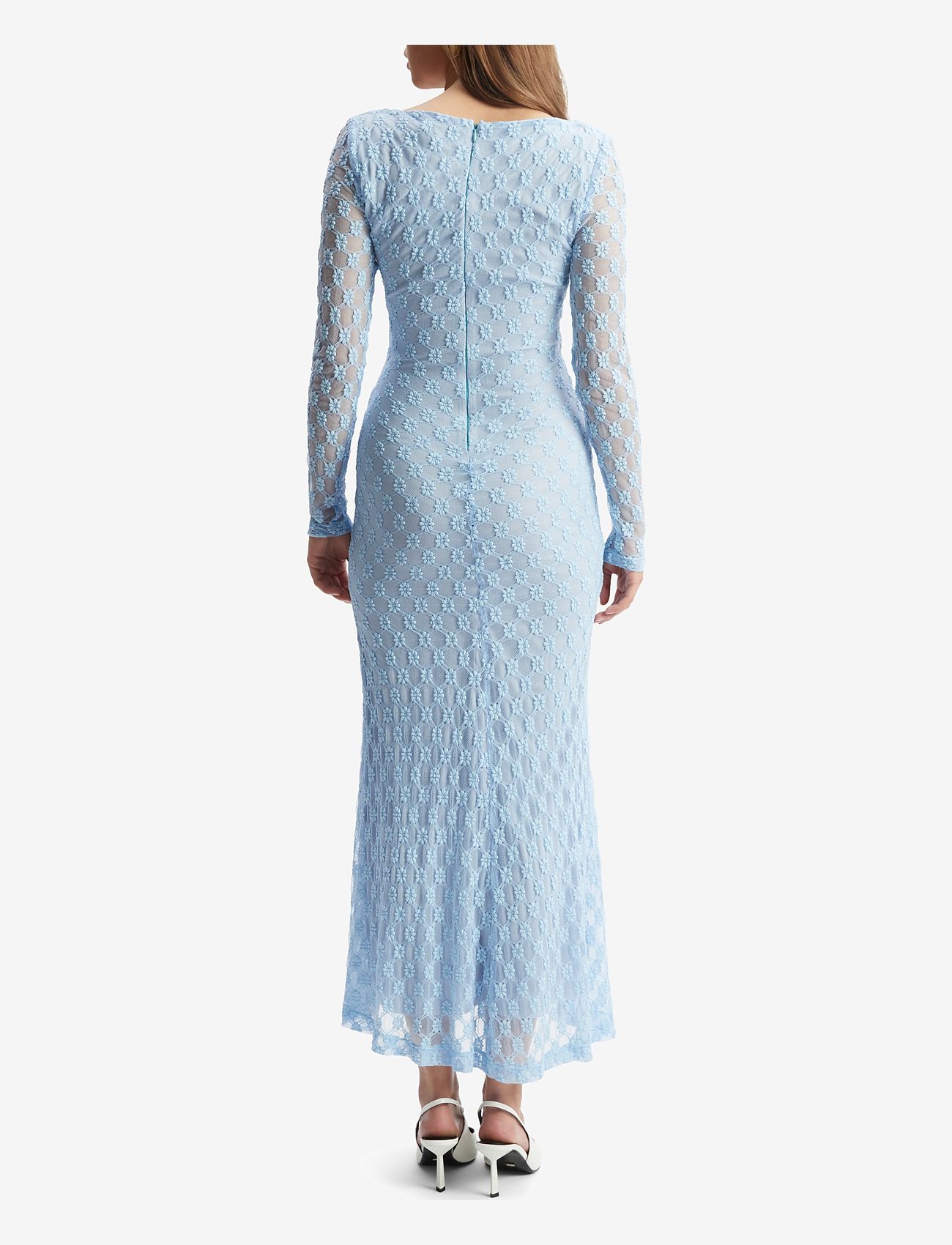 Bardot - ADONI LACE MIDI DRESS - pitskleidid - cornflower - 4