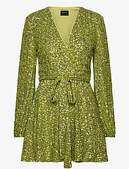 Bardot - SEQUIN BELLISSA DRESS - odzież imprezowa w cenach outletowych - lime - 0