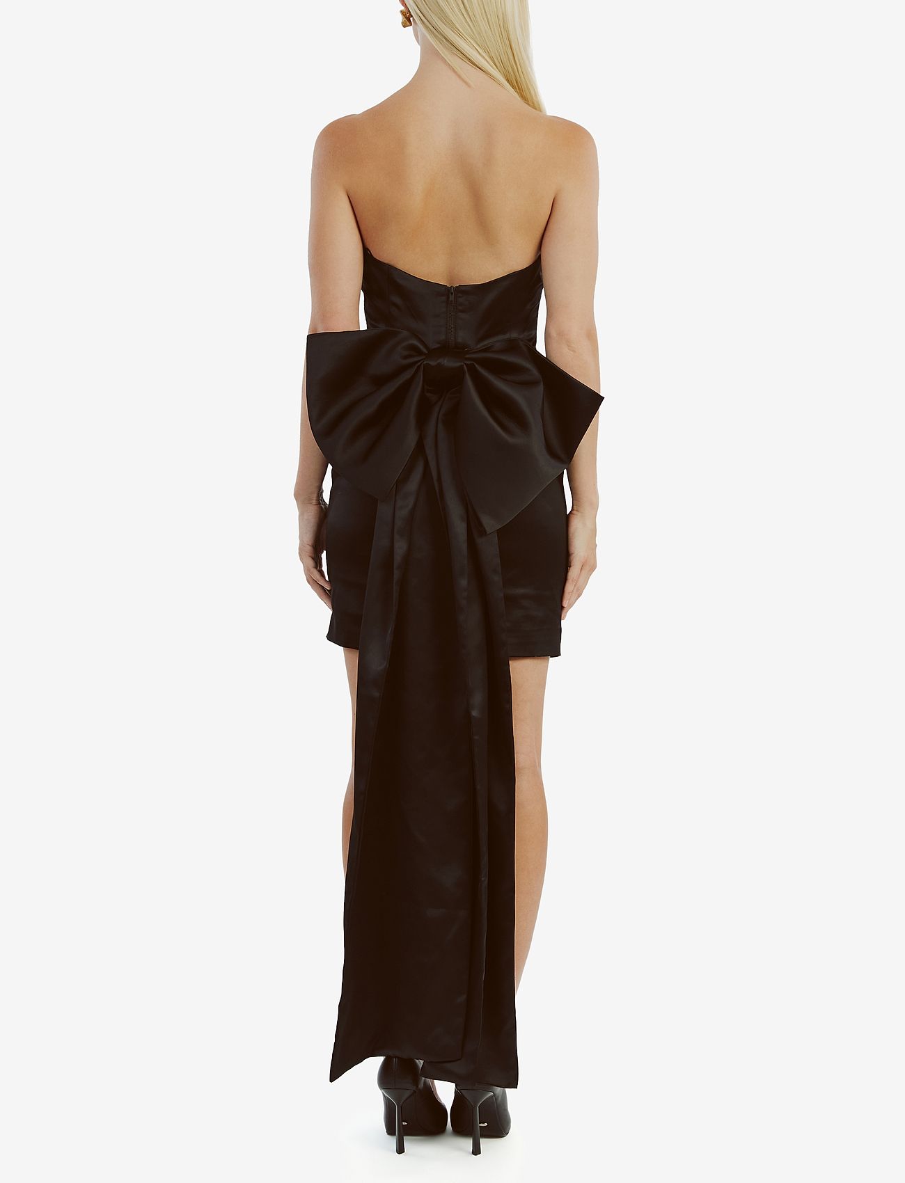 Bardot - ELENI BOW BACK SATIN DRESS - proginės suknelės - black - 5