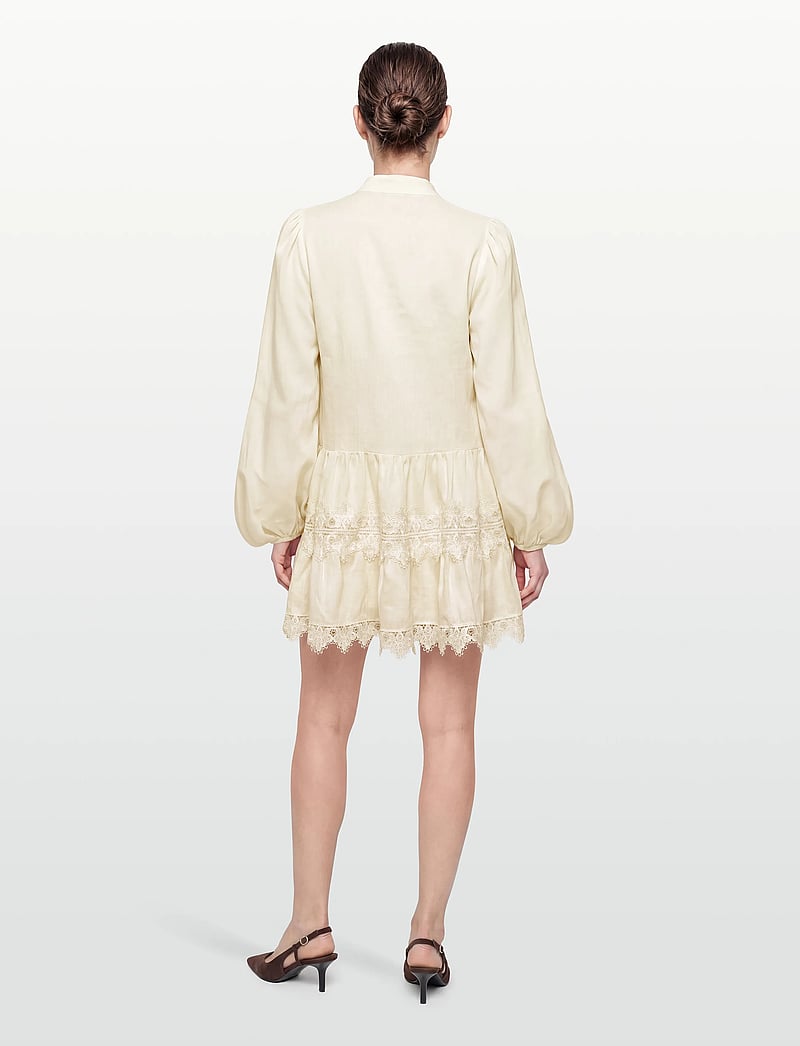 Bardot Antonia Lace Trim Mini Dress (BAD59849DB) - Korte kjoler - Boozt.com Bardot Antonia Lace Trim Mini Dress (BAD59849DB) - Korte kjoler - Boozt.com