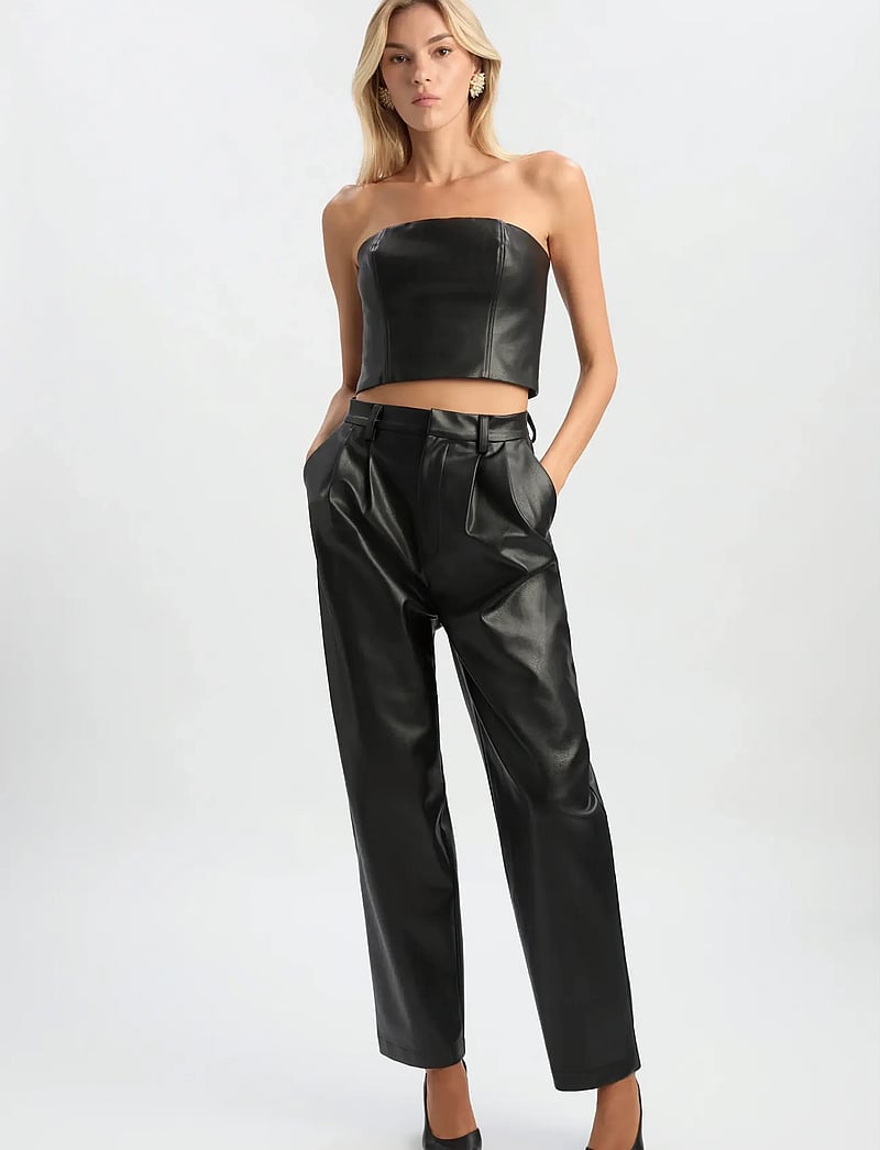 Bardot - KELSA VEGAN LEATHER PANT - skinnbyxor - black - 0