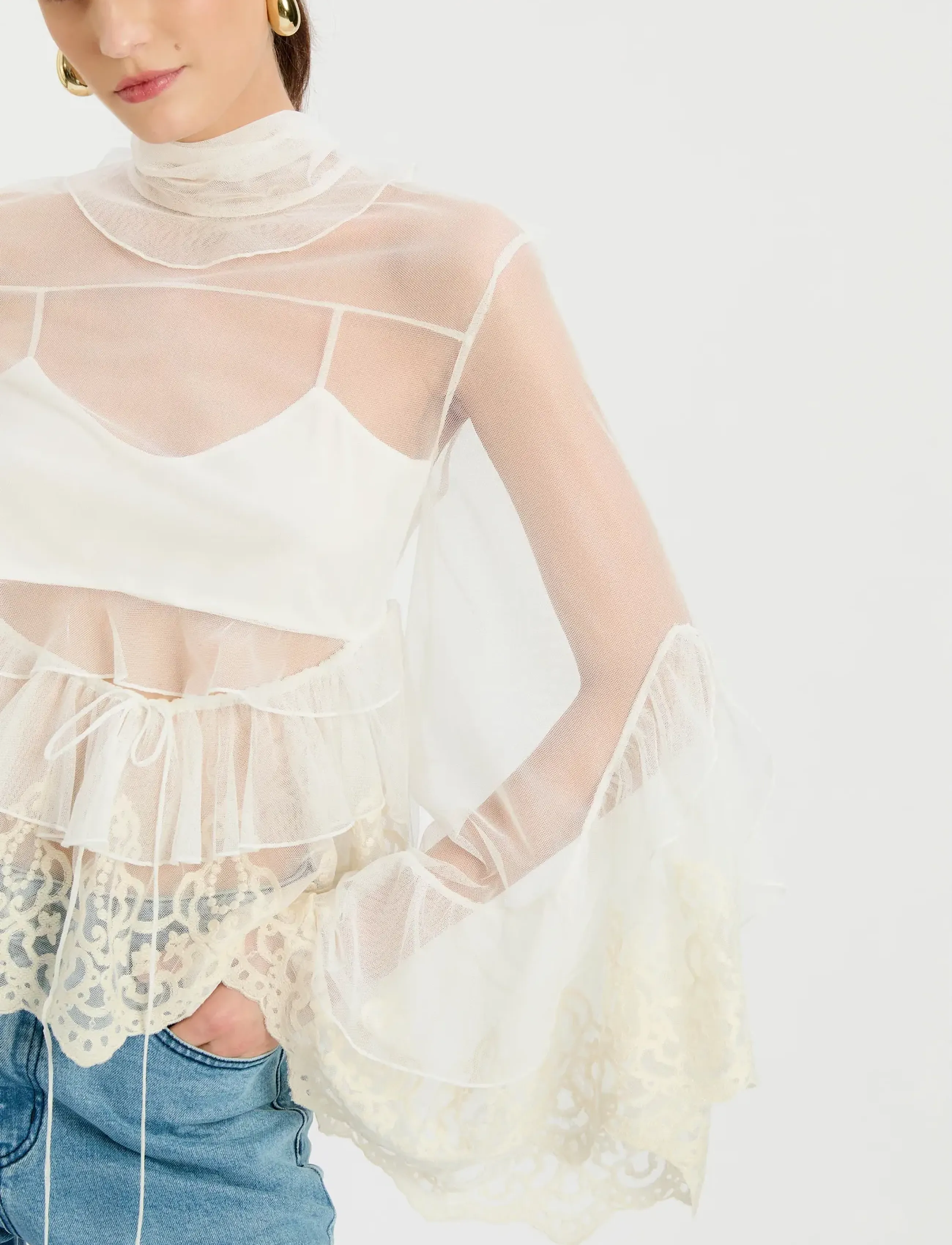 Bardot Anyssa Lace Edge Ruffle Blouse, Kvinder, Flæse Blonde Bluse, Cream, Str: 40