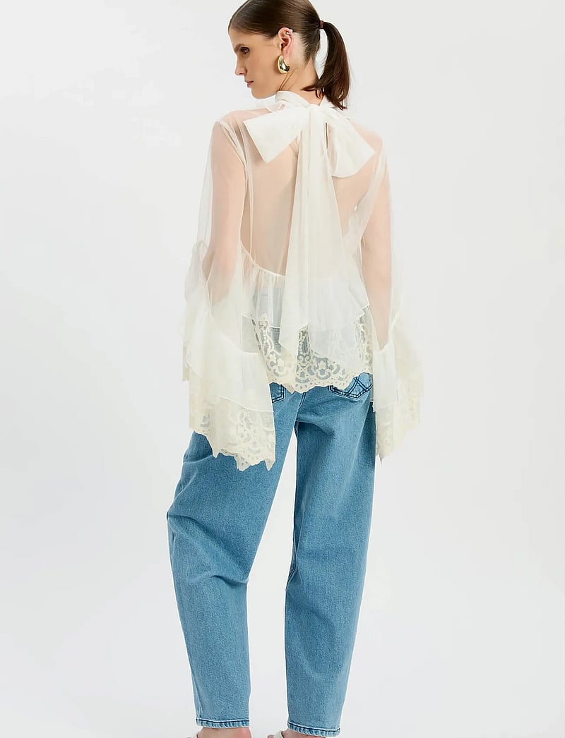Bardot - ANYSSA LACE EDGE RUFFLE BLOUSE - langärmlige blusen - ivory - 4