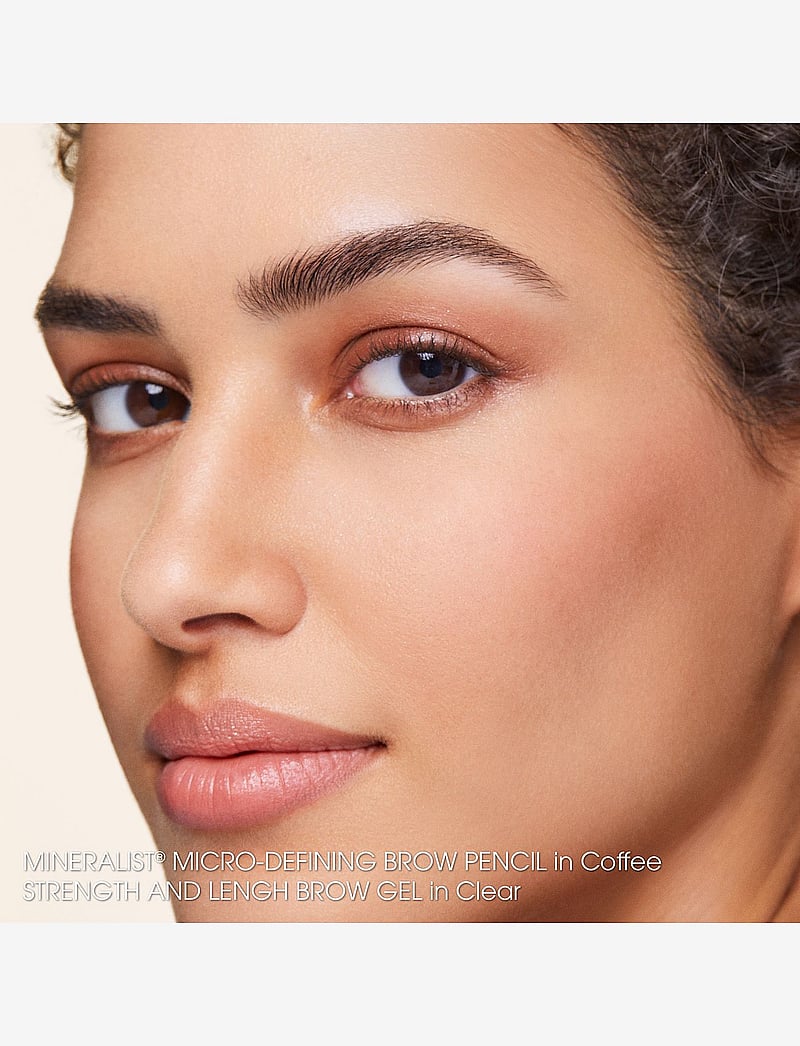 bareMinerals - Mineralist Micro Brow Pencil Coffee 0.8 GR - silmad ja kulmud - coffee - 2