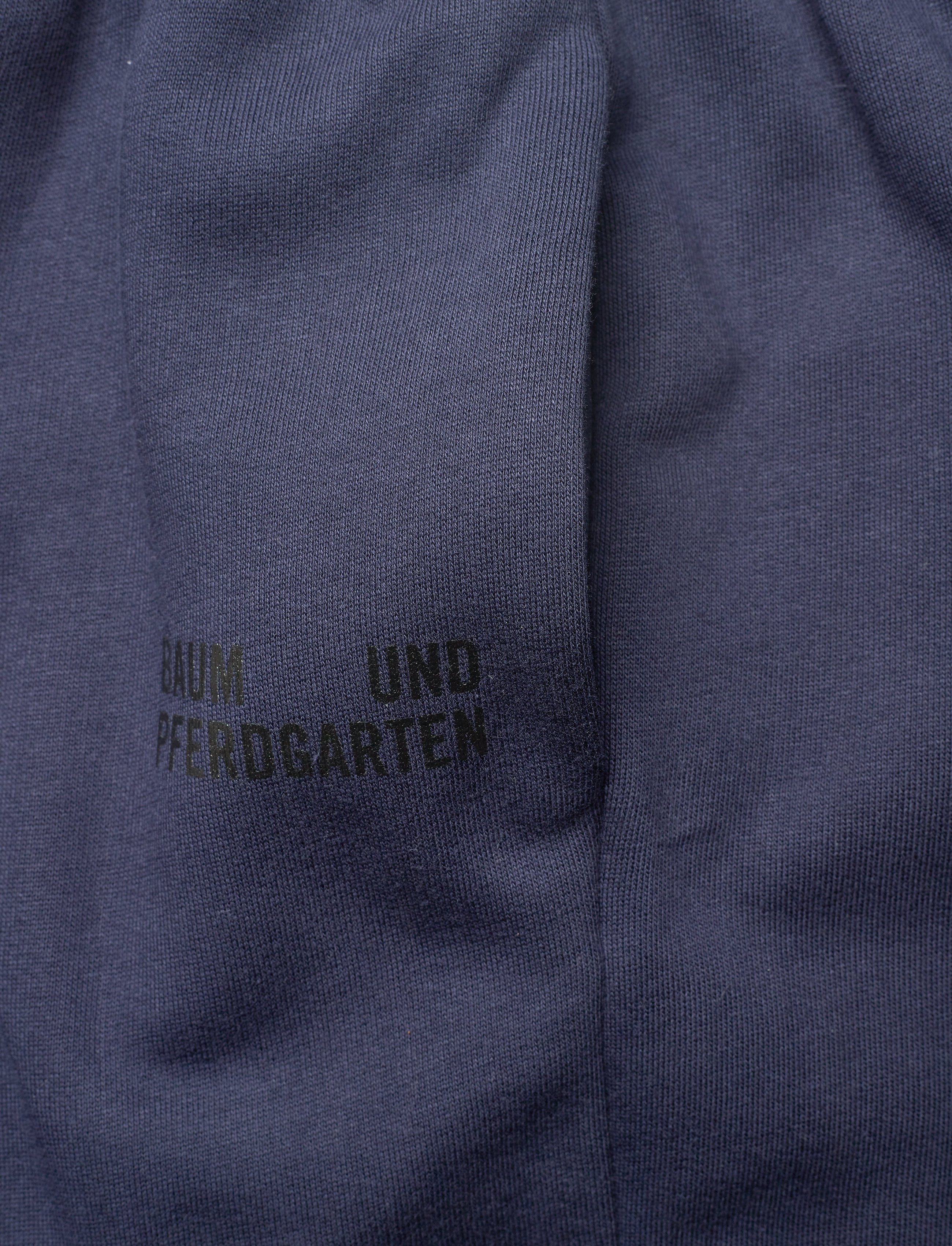 Baum und Pferdgarten - JEANTELLE - sweatpants - night sky - 5