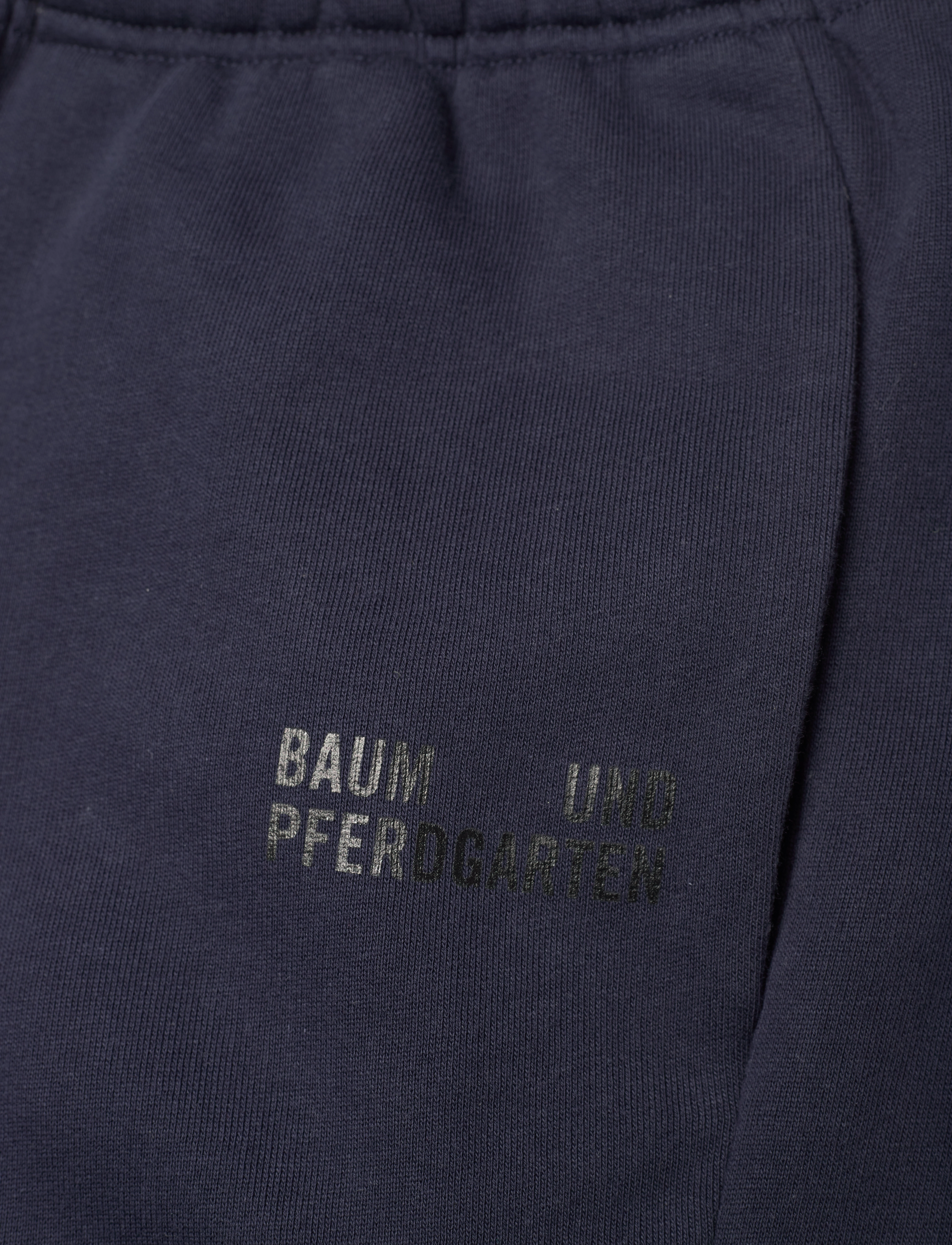 Baum und Pferdgarten - JEANTELLE - sweatpants - night sky - 2