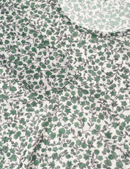 Baum und Pferdgarten - JODIANA - t-shirt & tops - ink petite fleur green - 2