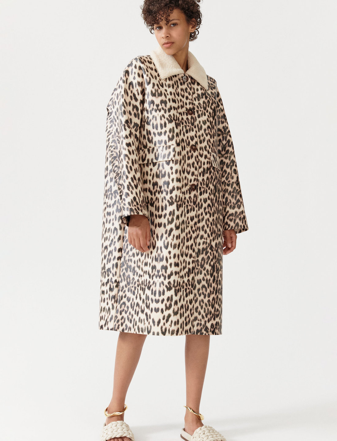 Baum und Pferdgarten Doryana 239.40 . Buy Light Coats from Baum und Pferdgarten online at Boozt . Fast delivery and easy returns