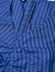 Baum und Pferdgarten - ARANZA - robes chemises - true palace blue - 6