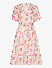 Baum und Pferdgarten - AZALIA - wrap dresses - pink fleur fanee - 0