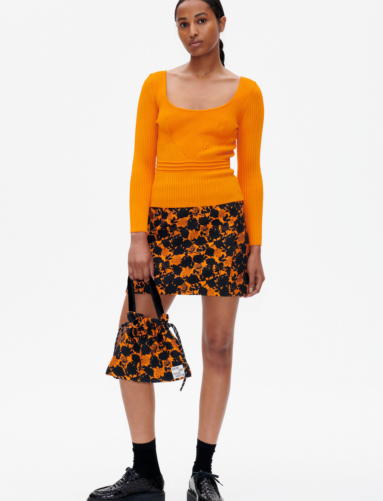 Baum und Pferdgarten - SAGIRA - short skirts - orange black flower - 0