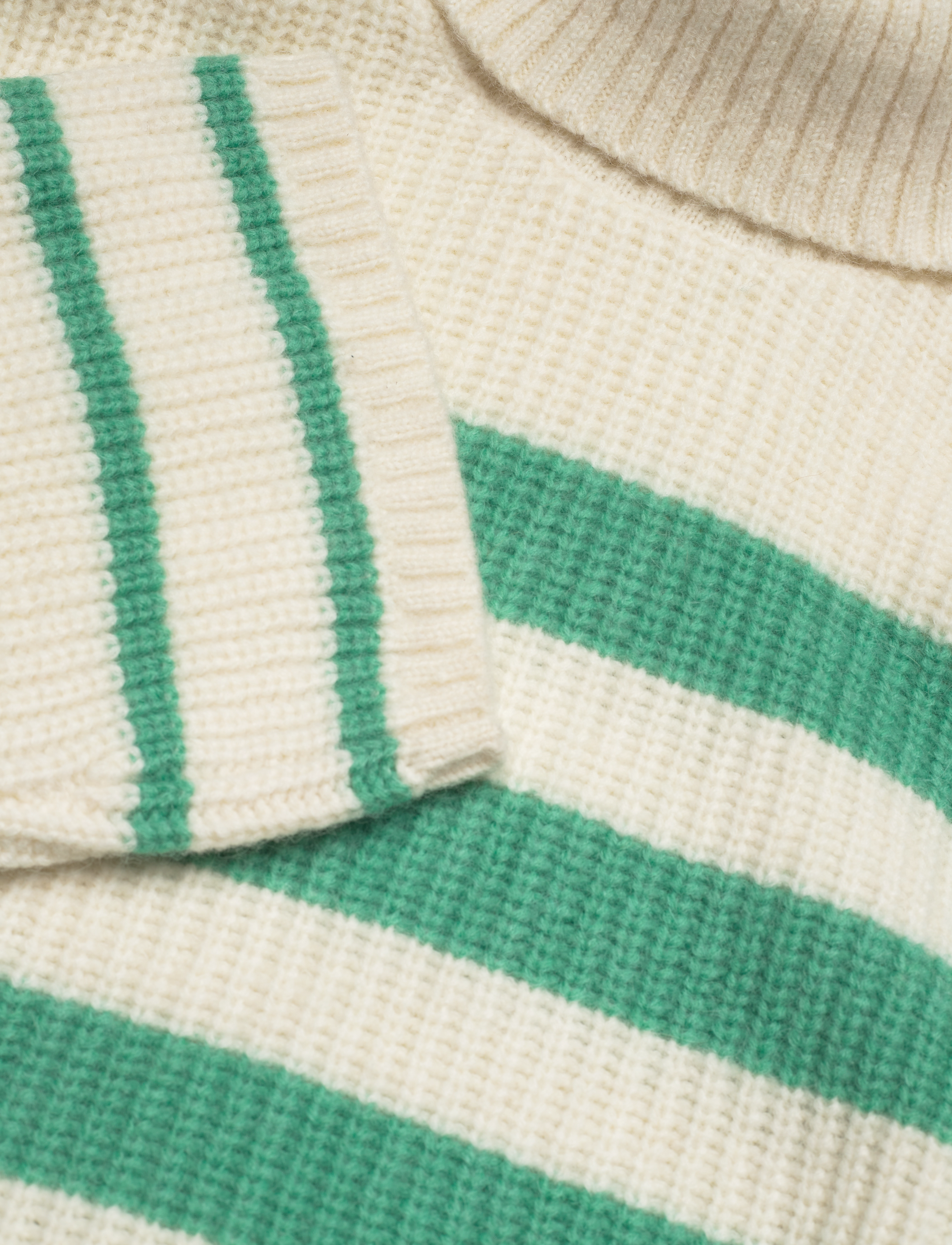 Baum und Pferdgarten - CHIKITA - turtleneck - creme green breton - 4