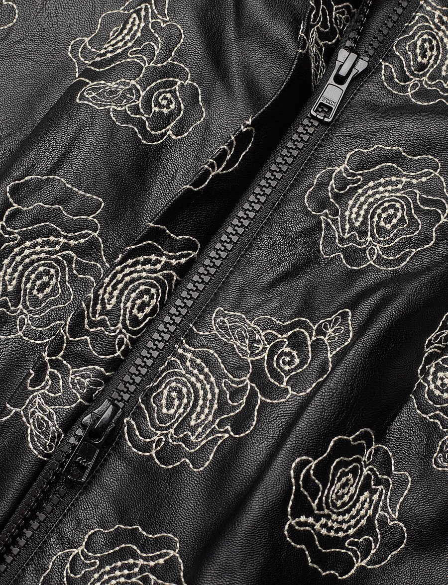 Baum und Pferdgarten - AROHI - festkjoler - black stitch flower - 5