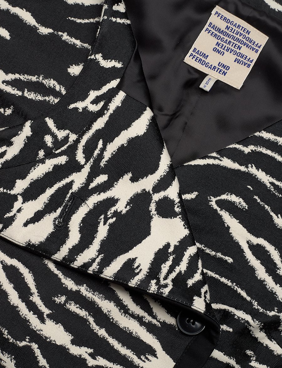 Baum und Pferdgarten - AMELIE - korte kjoler - black whisper zebra - 4