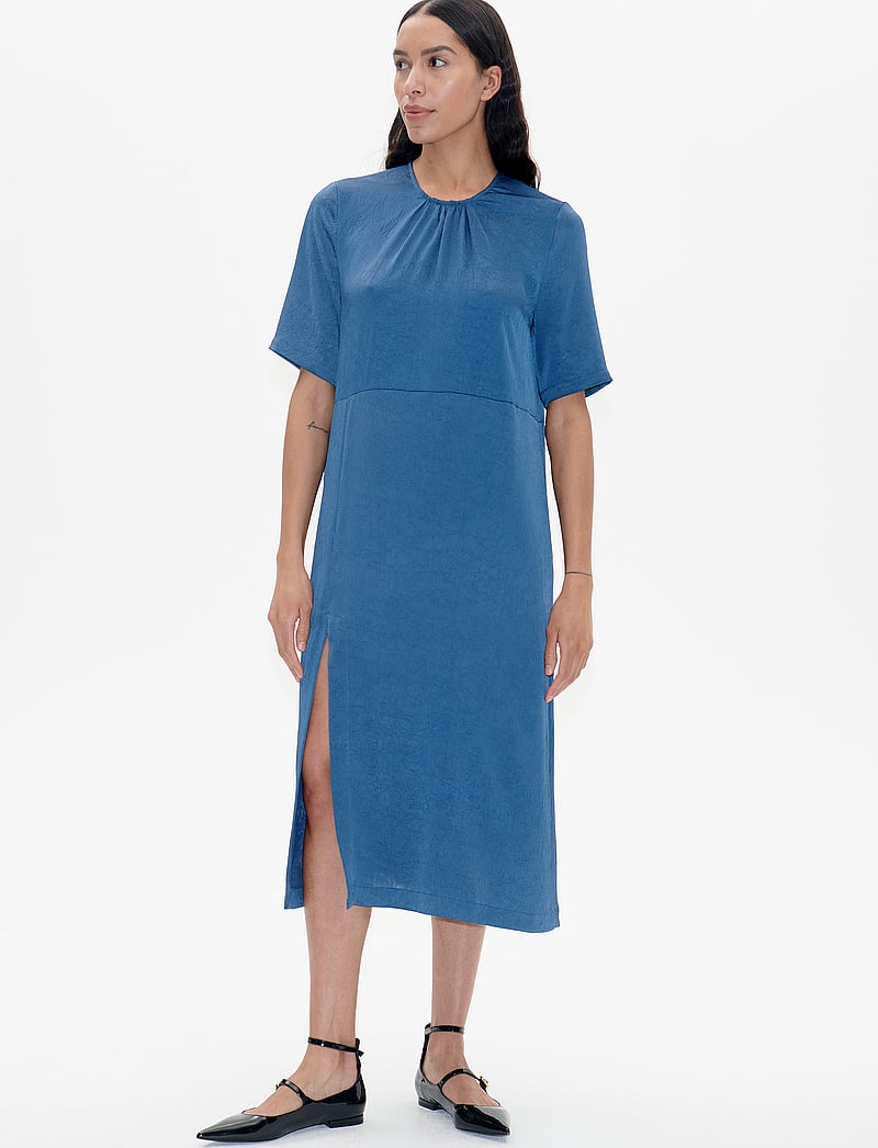 Baum und Pferdgarten - ACHIRA - cocktailkleider - ensign blue - 2