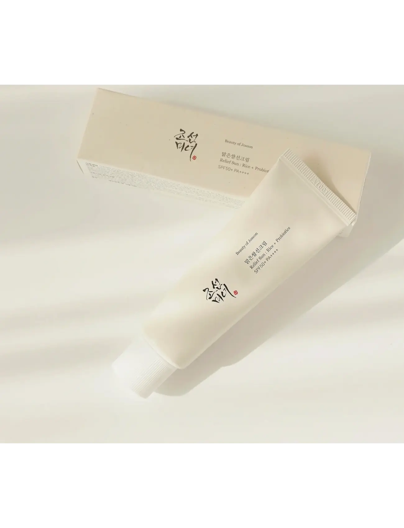 Relief Sun: Rice + Niacinamide SPF50+ Solkräm med ris och probiotika 3