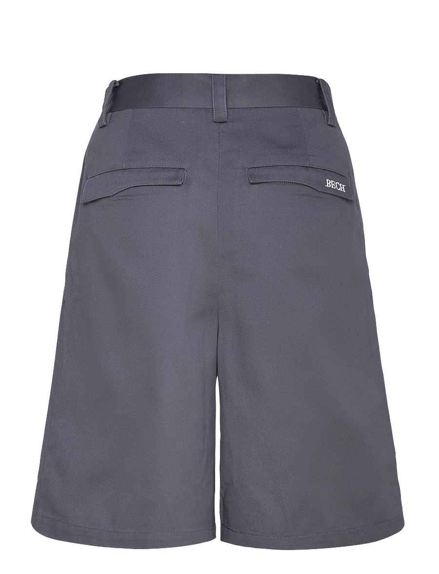 BECH - BECH Pleated Shorts - bermudashorts - ebony - 1