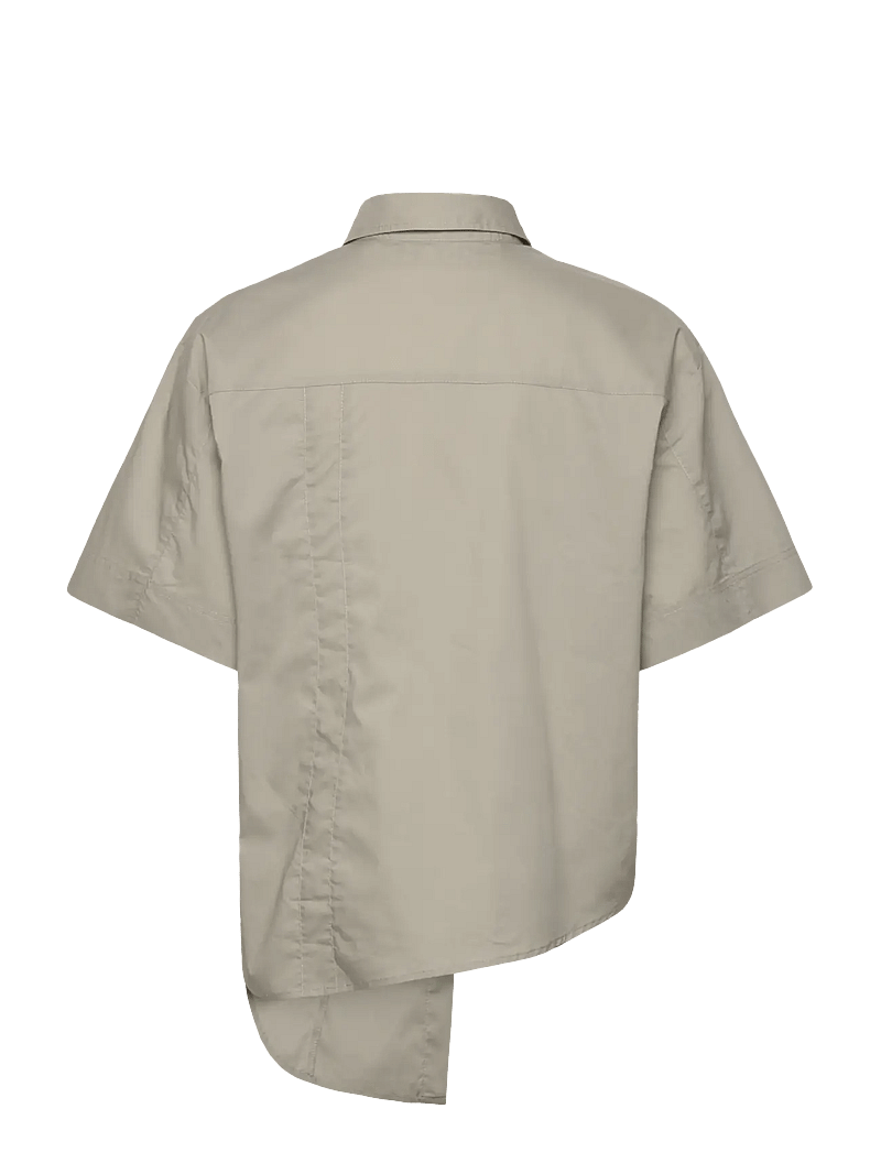 BECH - BECH Asymmetrical Logo Shirt - kortärmade skjortor - elephant skin - 1