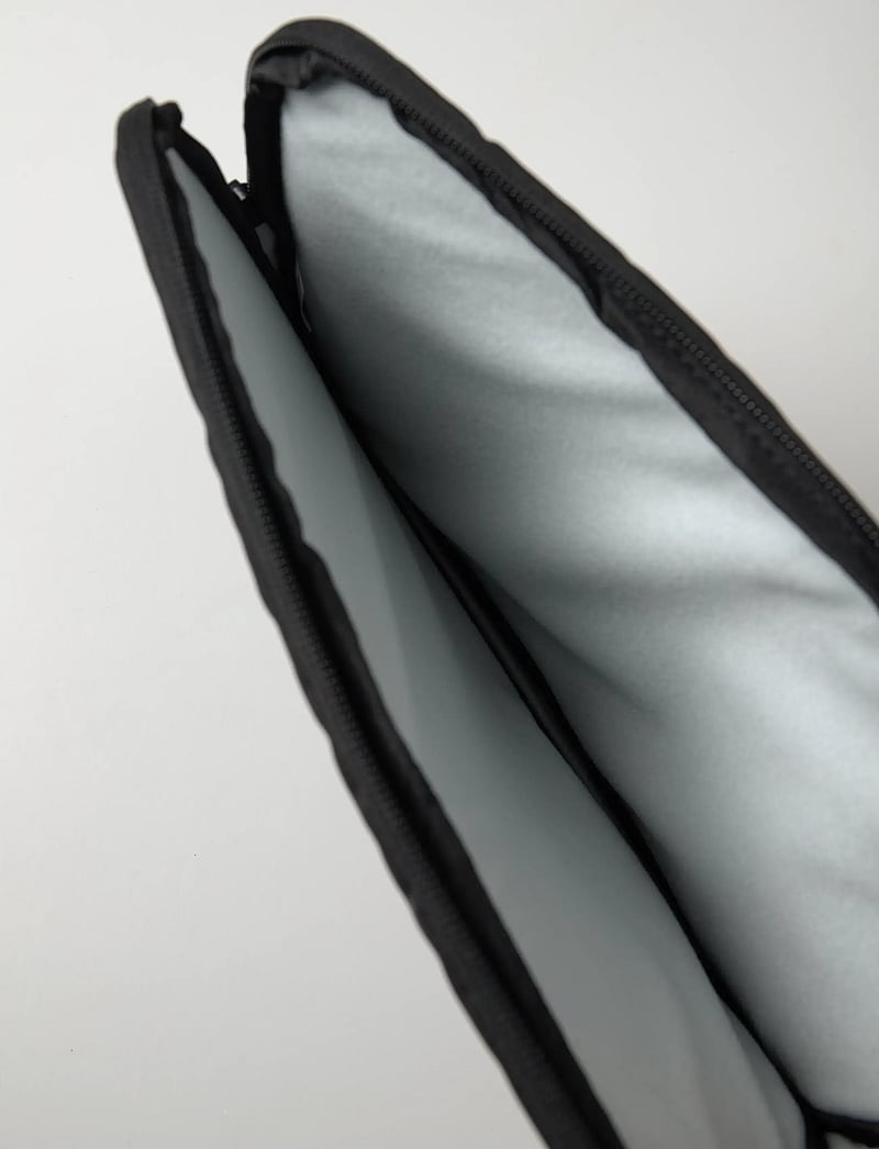 Beckmann Norway - Sleeve Small, Pixel - laptop- og tabletcovers - black - 4