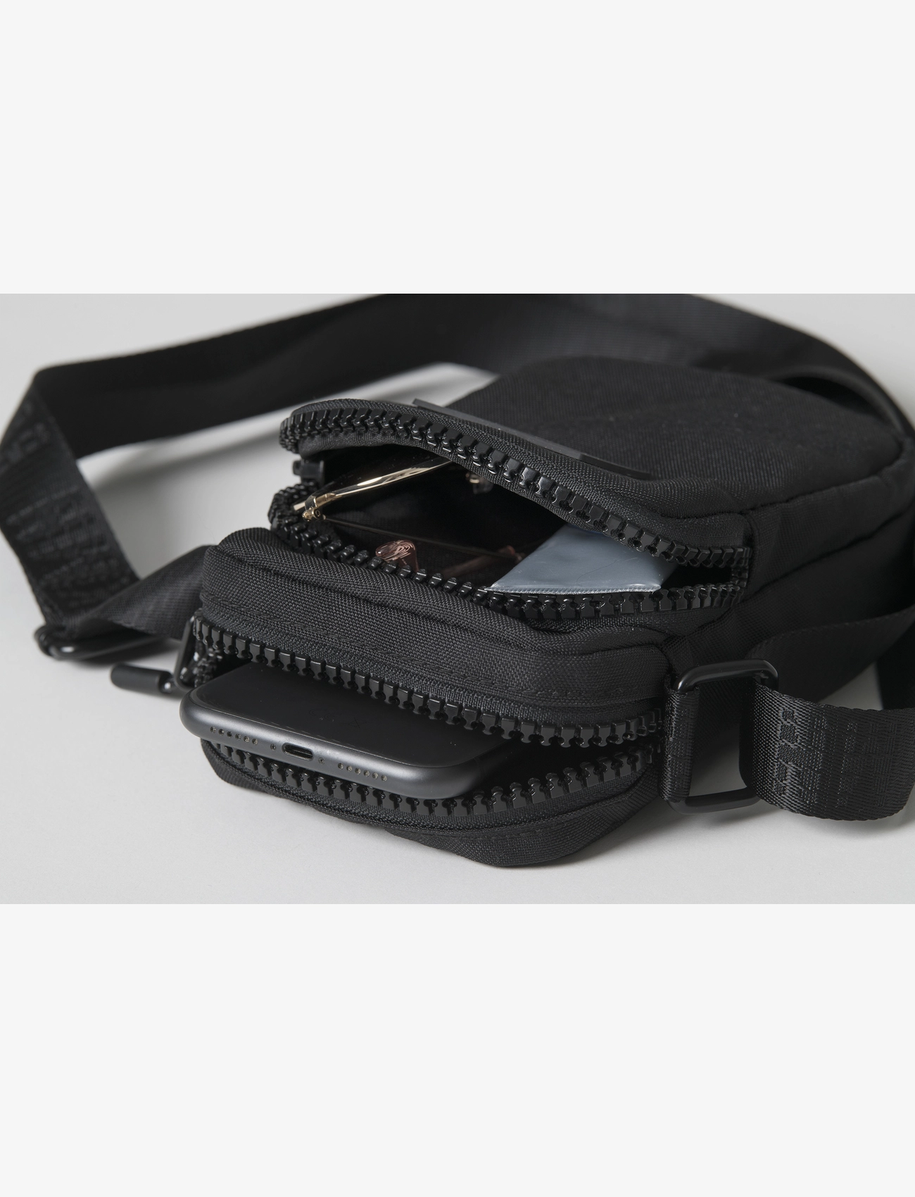 Beckmann Norway - Sport Jr. Crossbody bag - Black Bold - black - 3