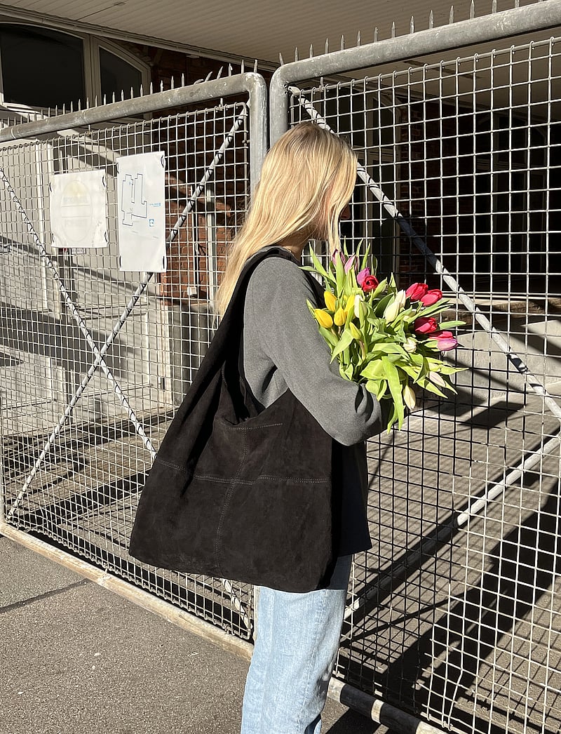 Becksöndergaard - Suede Dalliea Bag - tote bags - black - 0