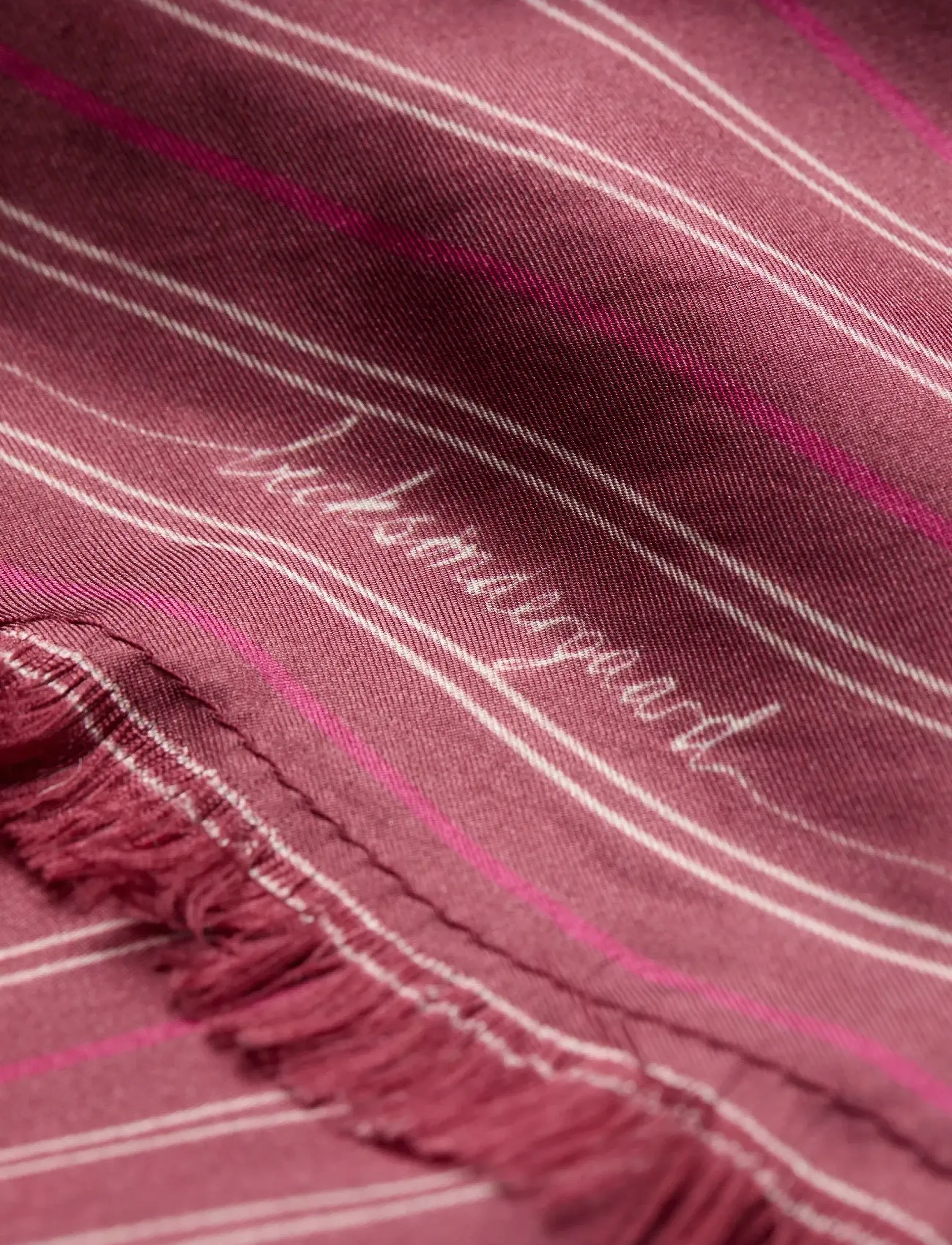 Becksöndergaard - Strifilia Sia Scarf - modetrends - tibetan red - 3